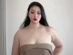 欧美肥妇 BBWWBBWTv产品：高清画质，海量资源，精彩不断