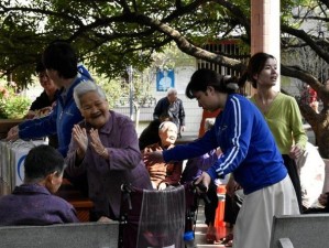 老太做爰XXX 老年用品，关爱老人，从细节开始